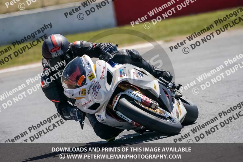 donington no limits trackday;donington park photographs;donington trackday photographs;no limits trackdays;peter wileman photography;trackday digital images;trackday photos